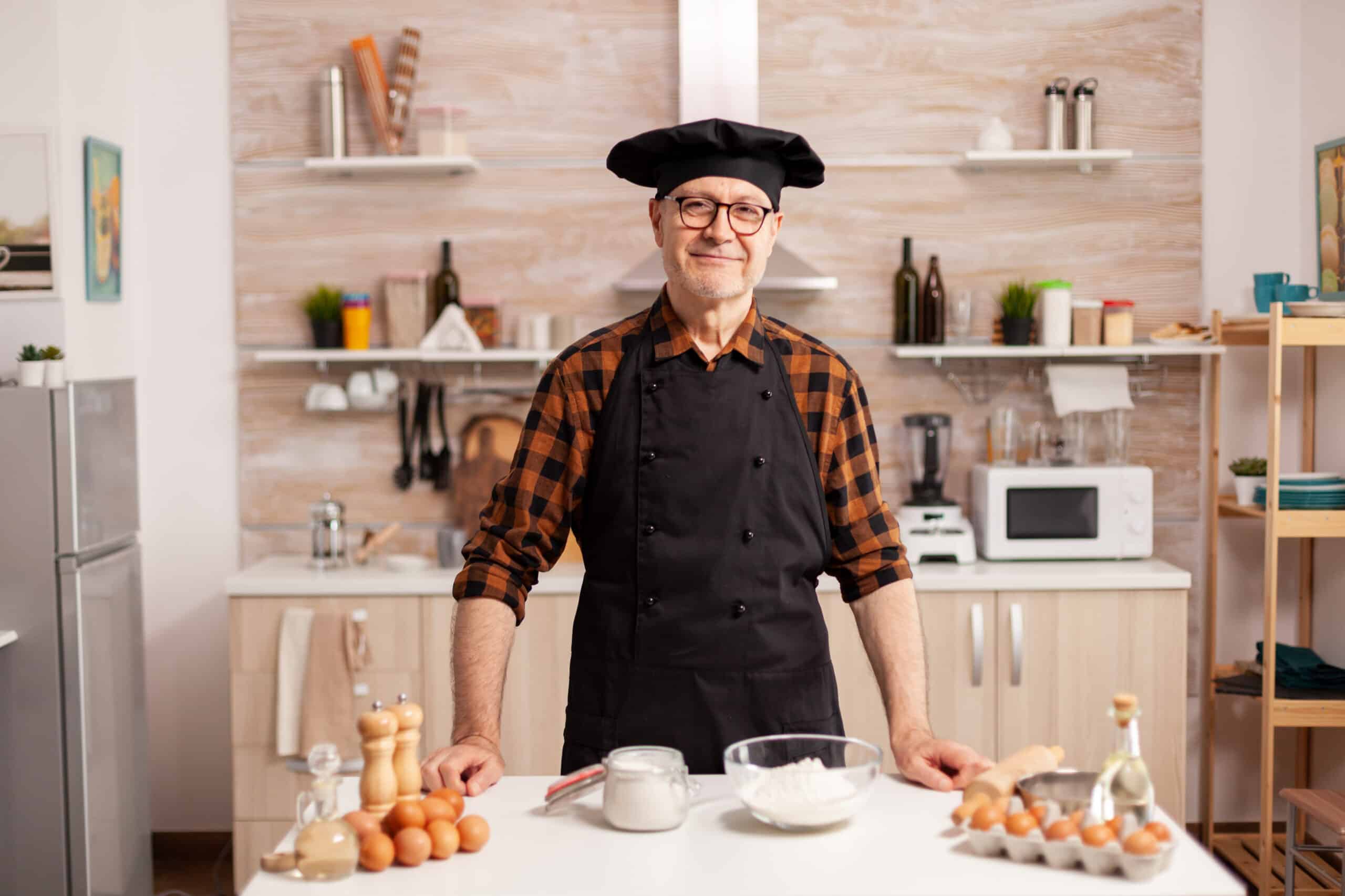 About 1 Dan Cooper Chef